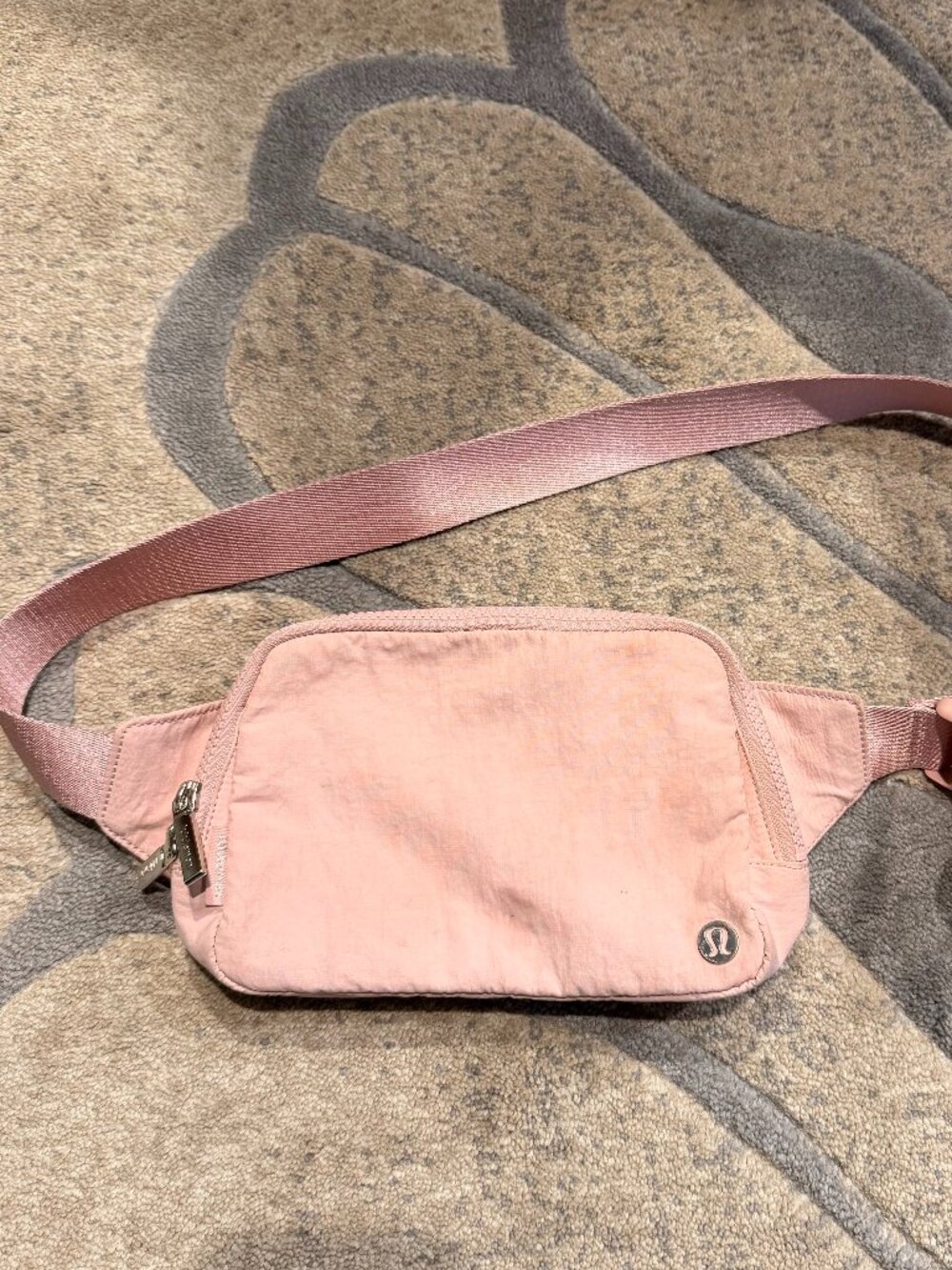 Lululemon 2L Belt Bag